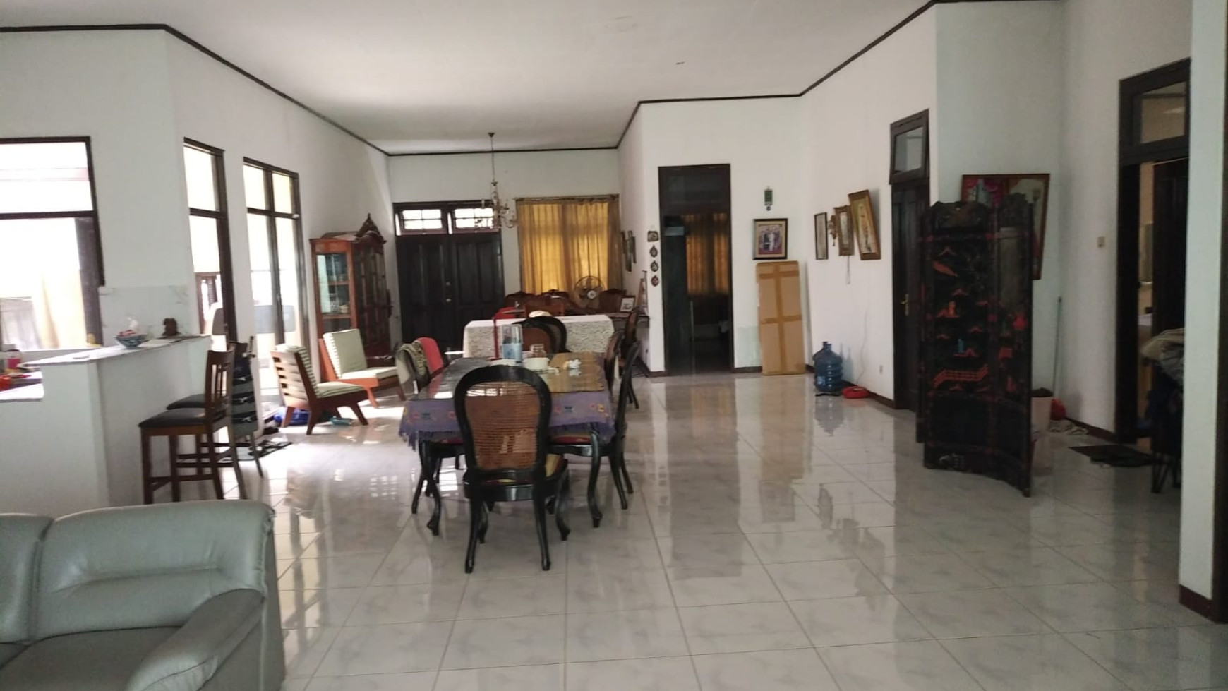 Rumah siap huni, bagus dalam Cluster di Cinere