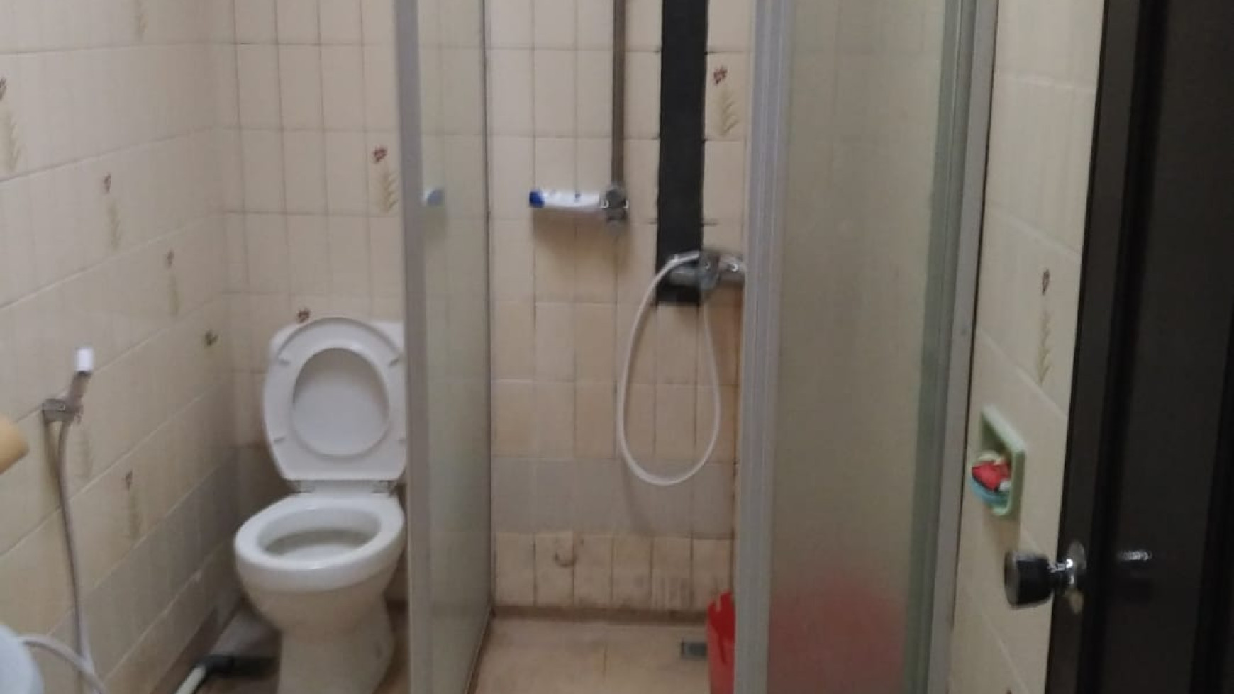 Rumah siap huni, bagus dalam Cluster di Cinere