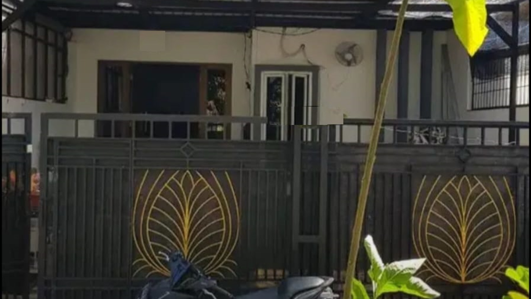 Rumah bagus, bangunan terawat siap huni di Bintaro Sektor 7