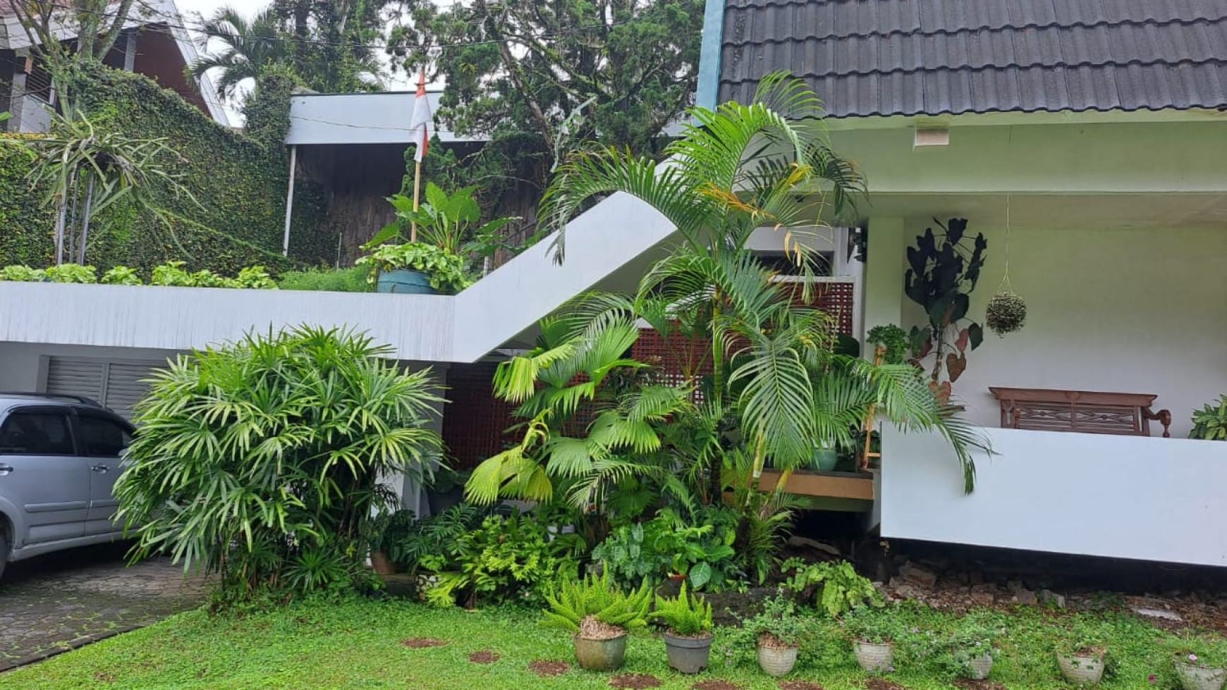 Rumah Bagus, Mewah, Asri lingkungan aman dan Nyaman di Bandung