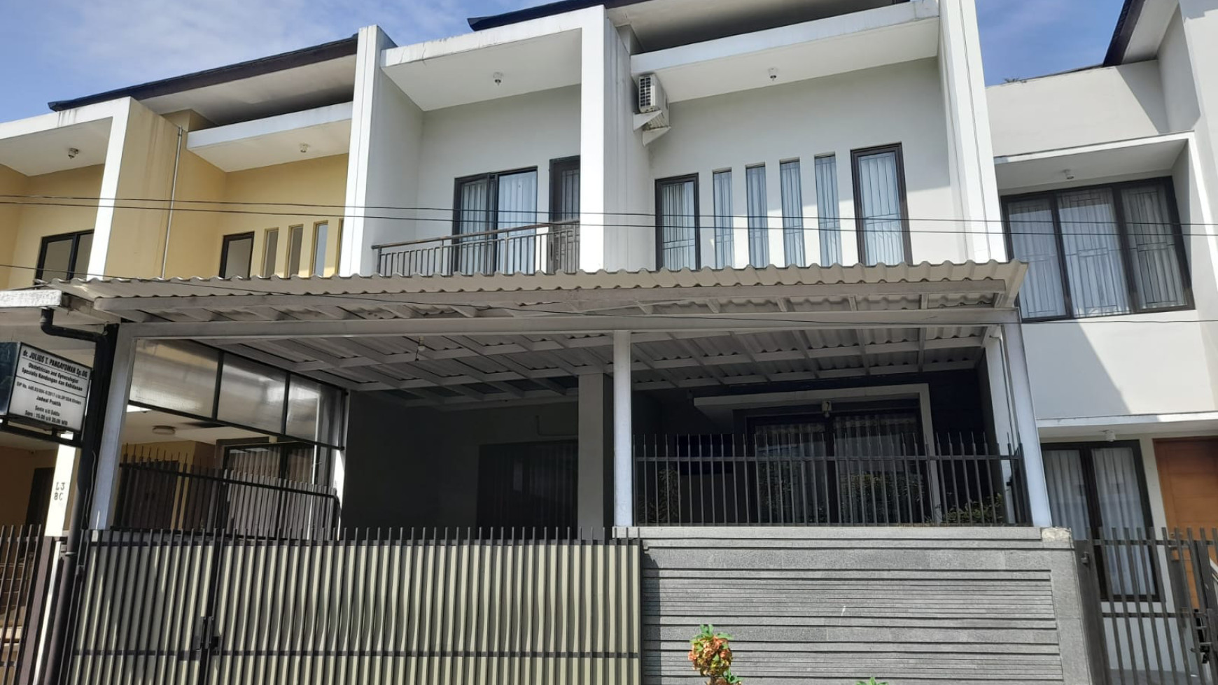 Rumah Lux Terawat di Komplek Setraduta, Bandung