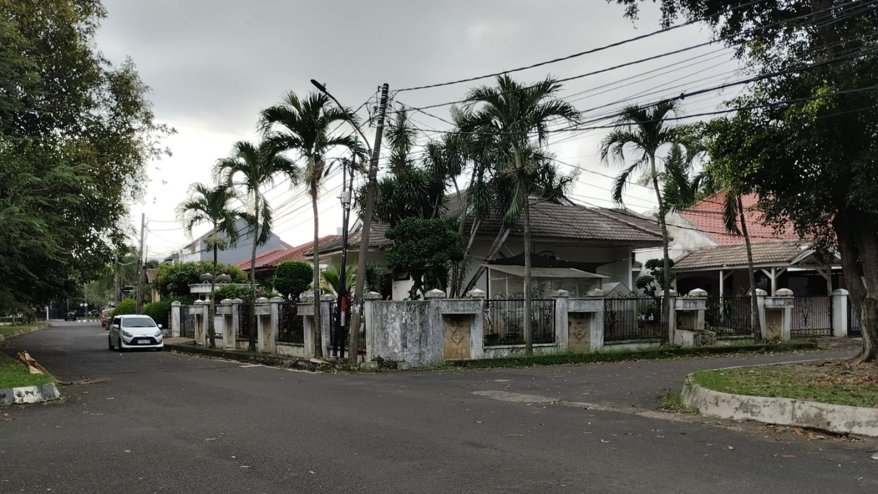 Rumah Dalam Komplek Bagus Di Lebak Bulus Super Nyaman