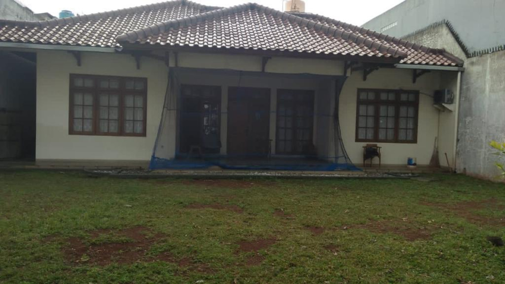 RUMAH DIJUAL JALAN MAMPANG PRAPATAN JAKARTA SELATAN