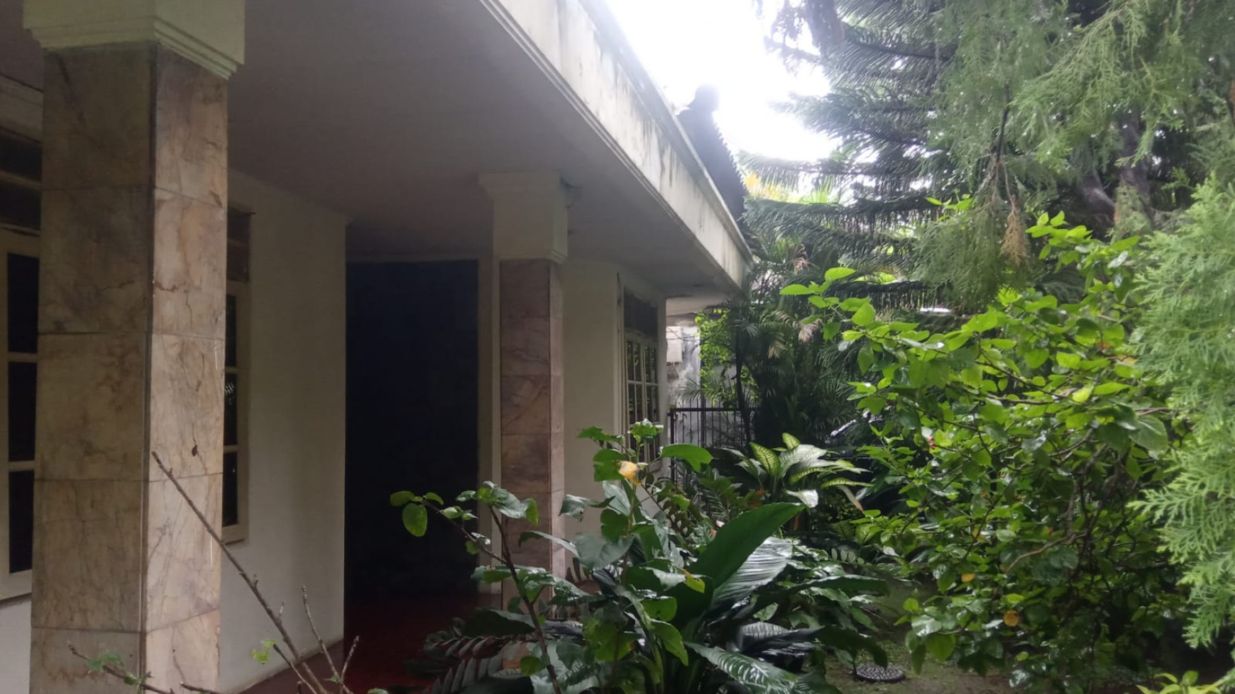 Dijual Rumah Tua Hitung Tanah Cikini Menteng