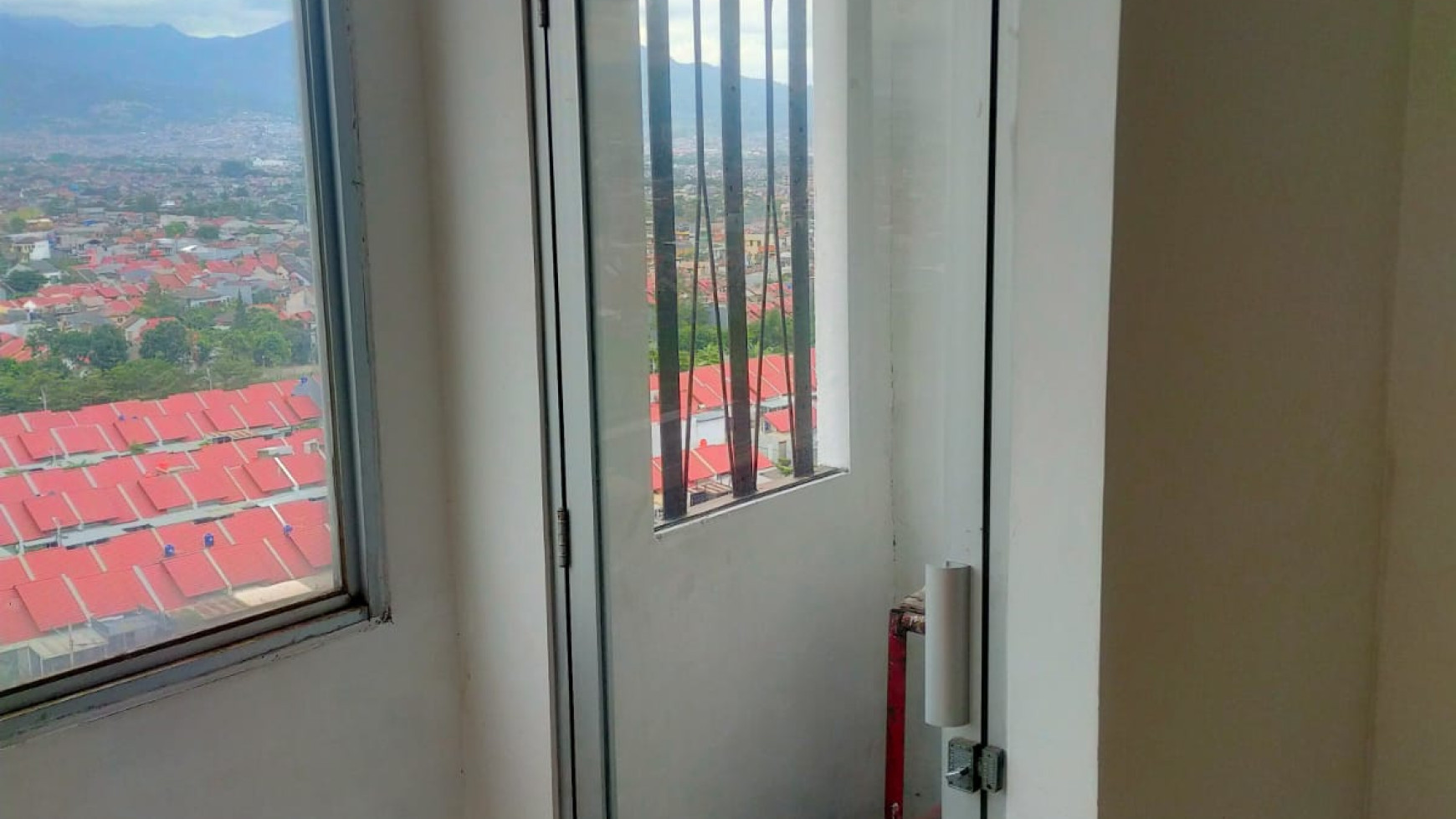 Apartemen Siap Huni dan Lokasi Strategis @Apartemen Emerald Tower, Buah Batu Bandung