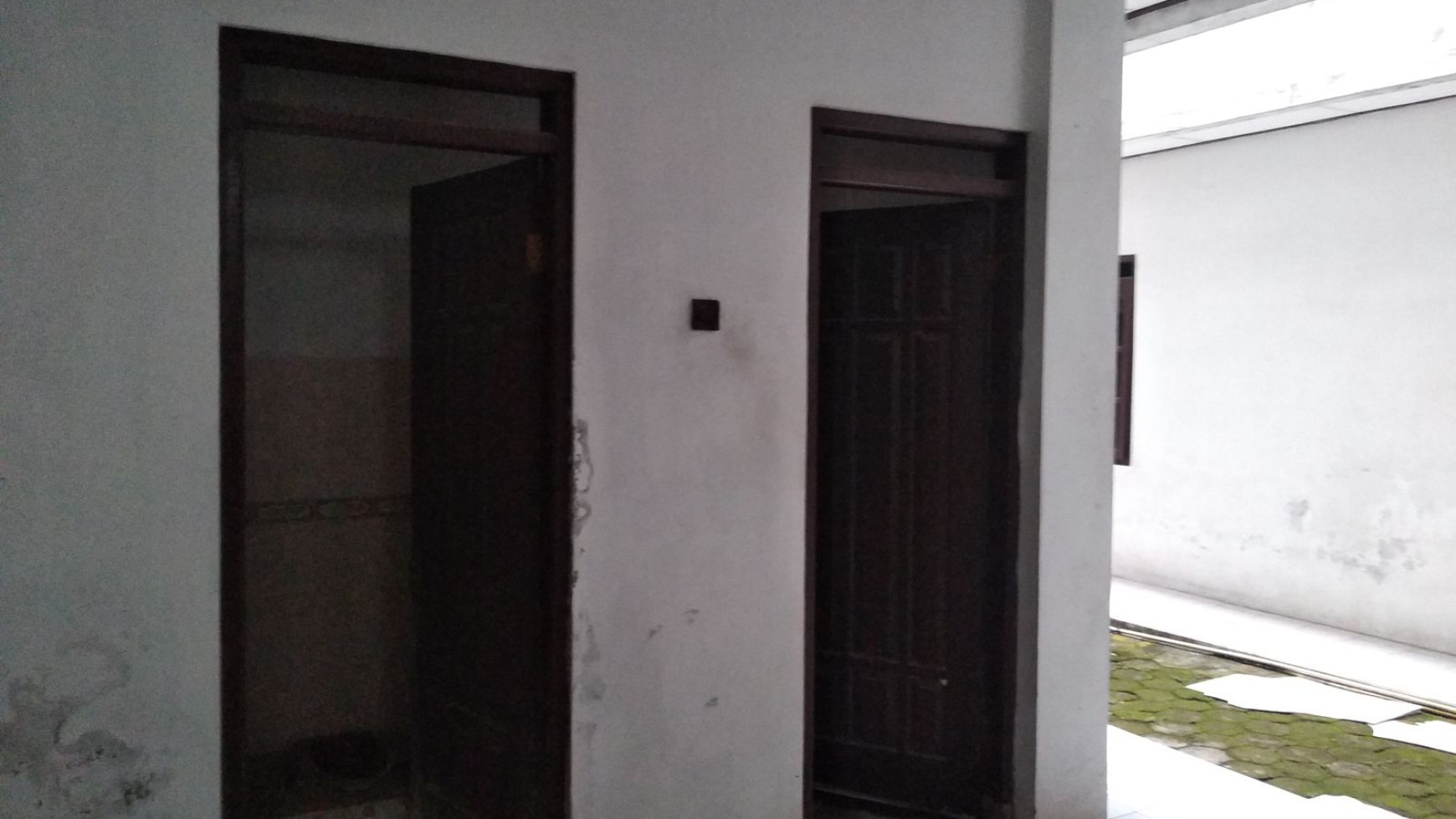 RUMAH KOST  DEKAT DENGAN  RING ROAD UTARA