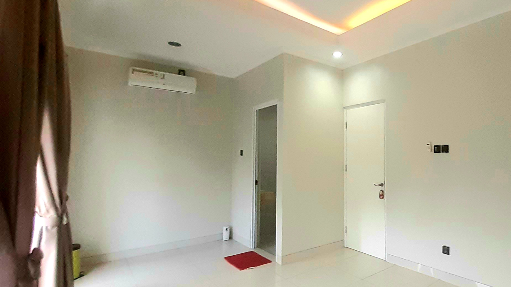 Rumah Cantiq Minimalis Luas 84m2 Harga 1,4M Nego di Bintaro, Hadap Kolam Renang, MURAH!!!