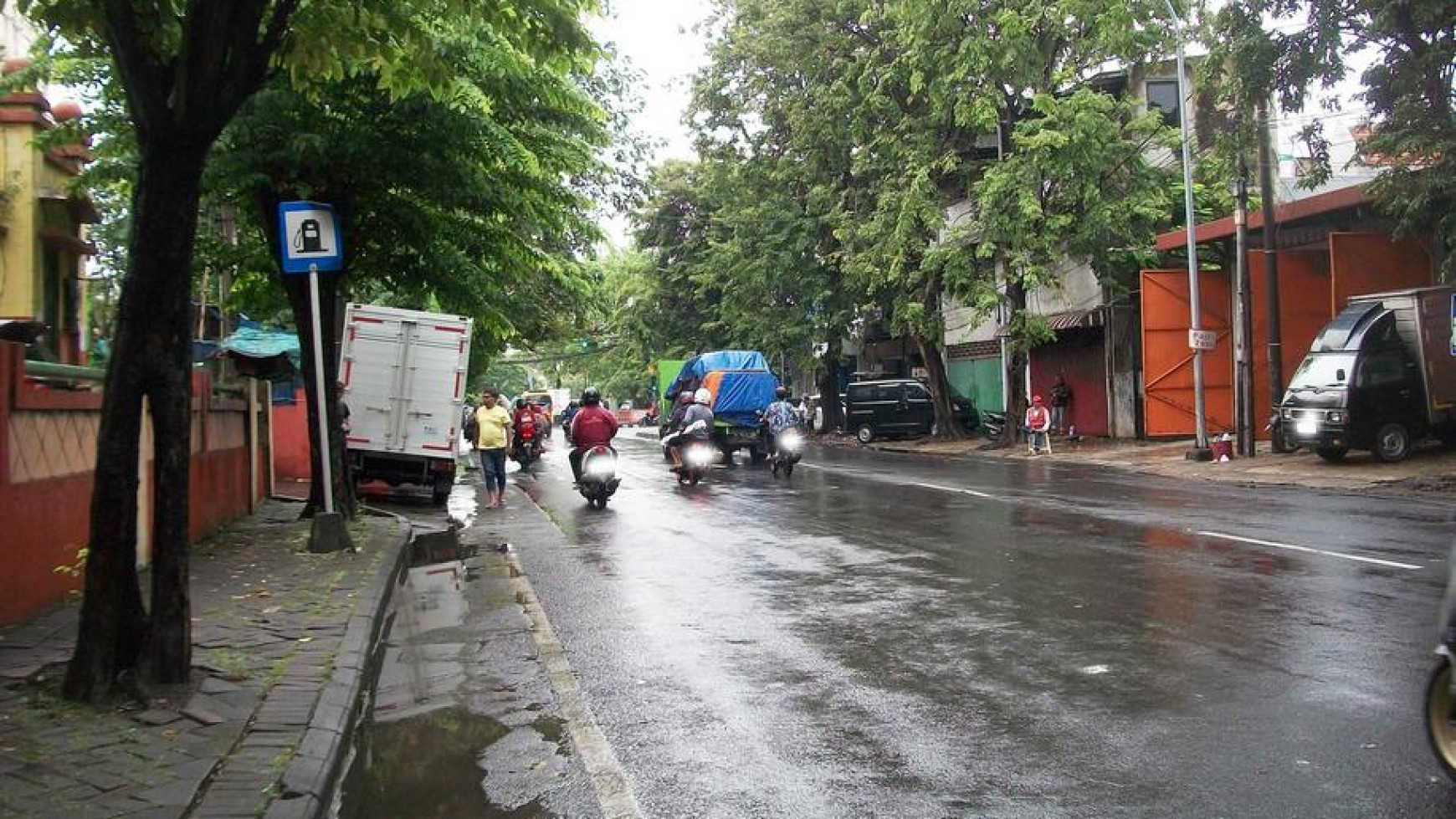 Ruko di Semut Baru Surabaya, Lokasi Strategis, Ramai, Depan Jalan Besar, Cocok untuk usaha