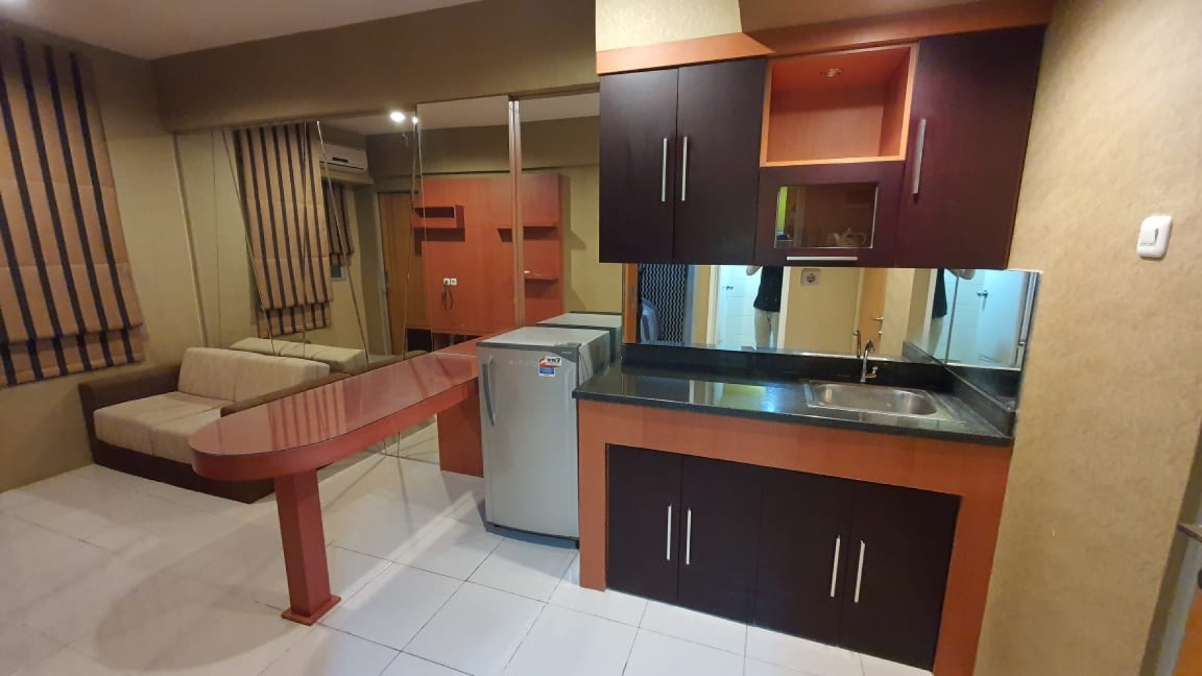 Disewakan Apartemen Puncak Permai Surabaya 2 Bedroom Full Furnished Tower A , Dekat Pasar Modern Puncak Permai