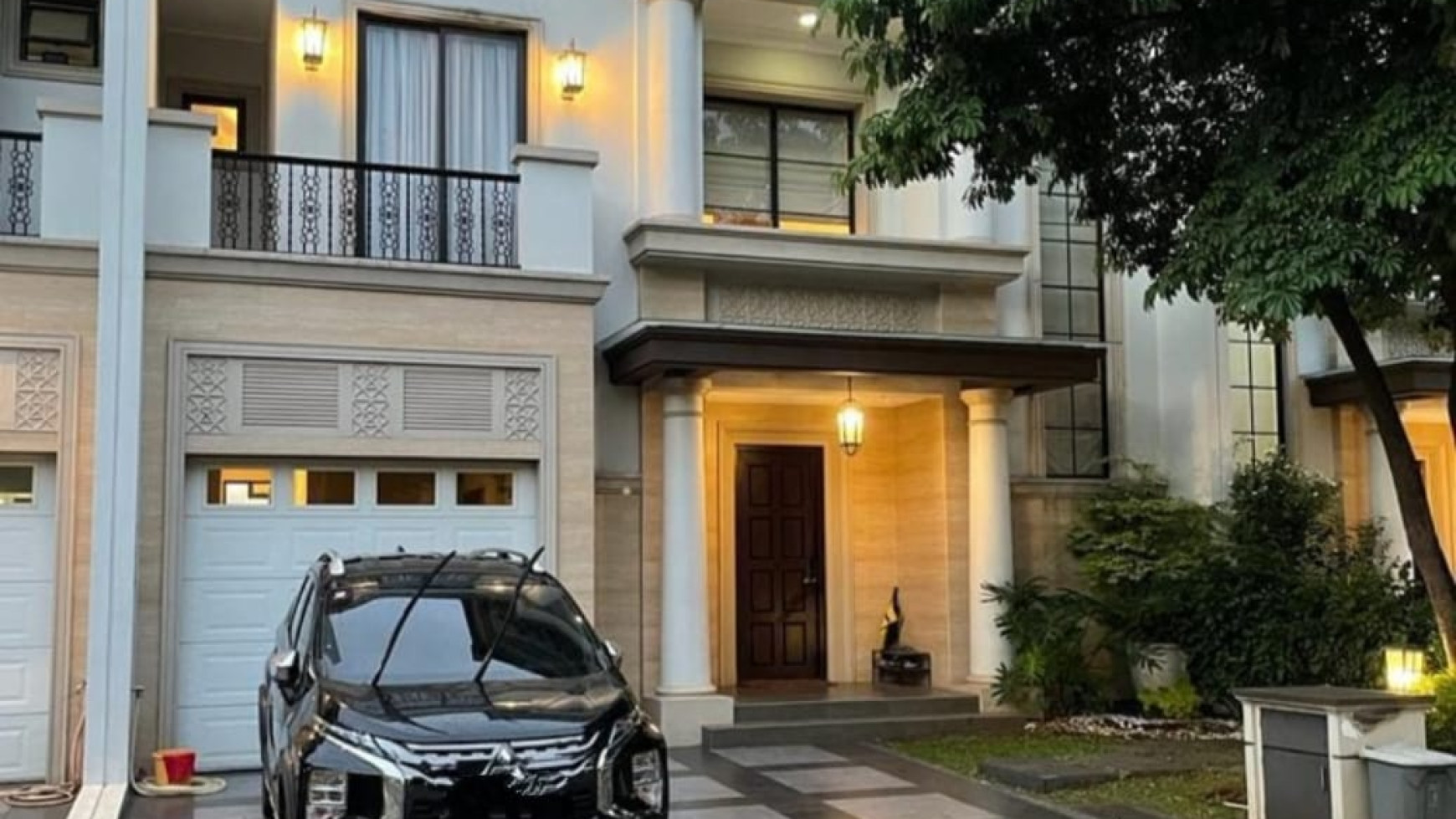 Rumah Mewah 2 Lantai Cluster Jadeite, De Park BSD City