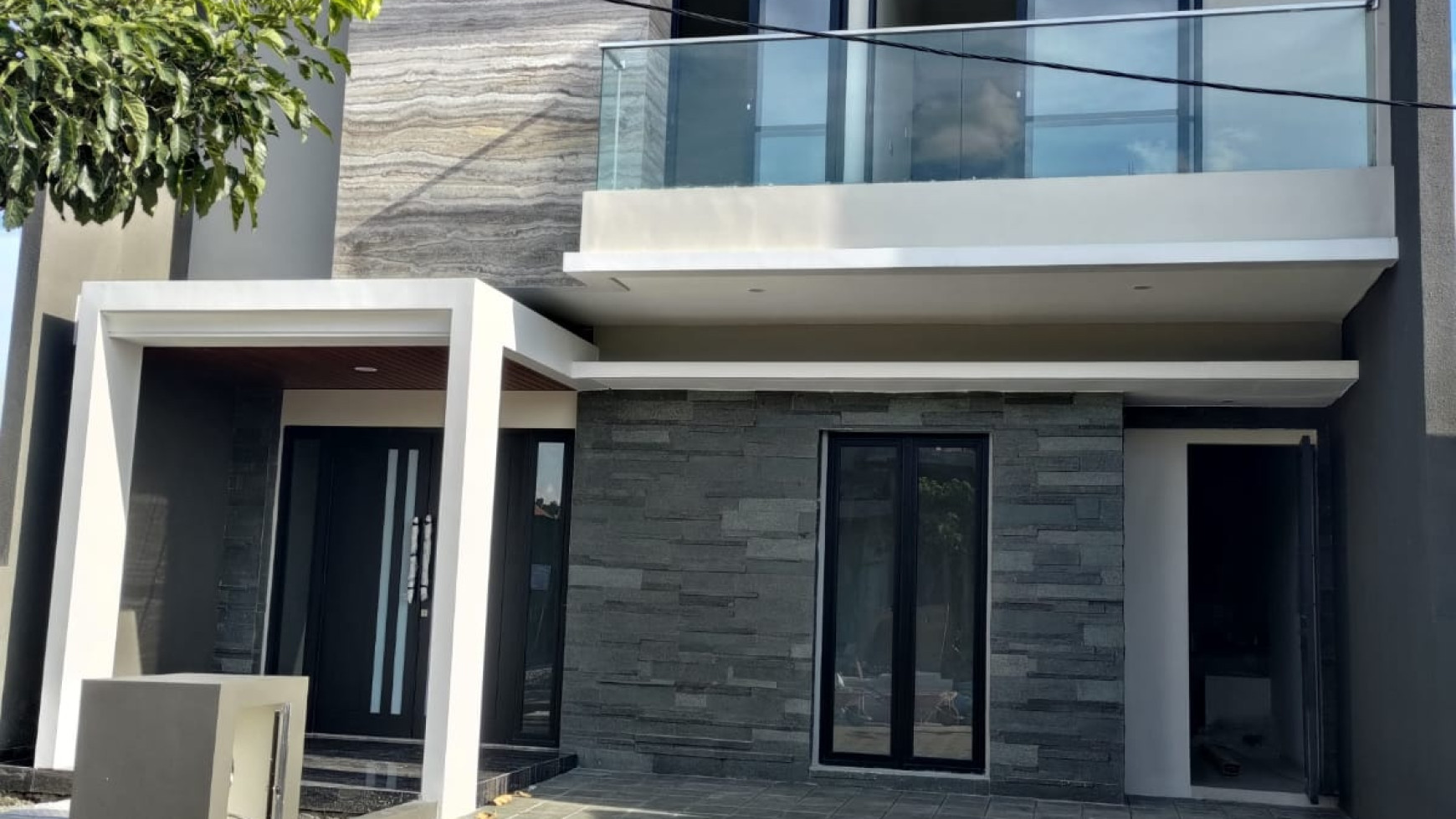 Dijual Rumah Baru Woodland Citraland Surabaya New Modern Mewah Siap Huni