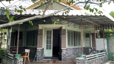 Rumah Lokasi Strategis dengan Halaman Luas @Tugu, Yogyakarta