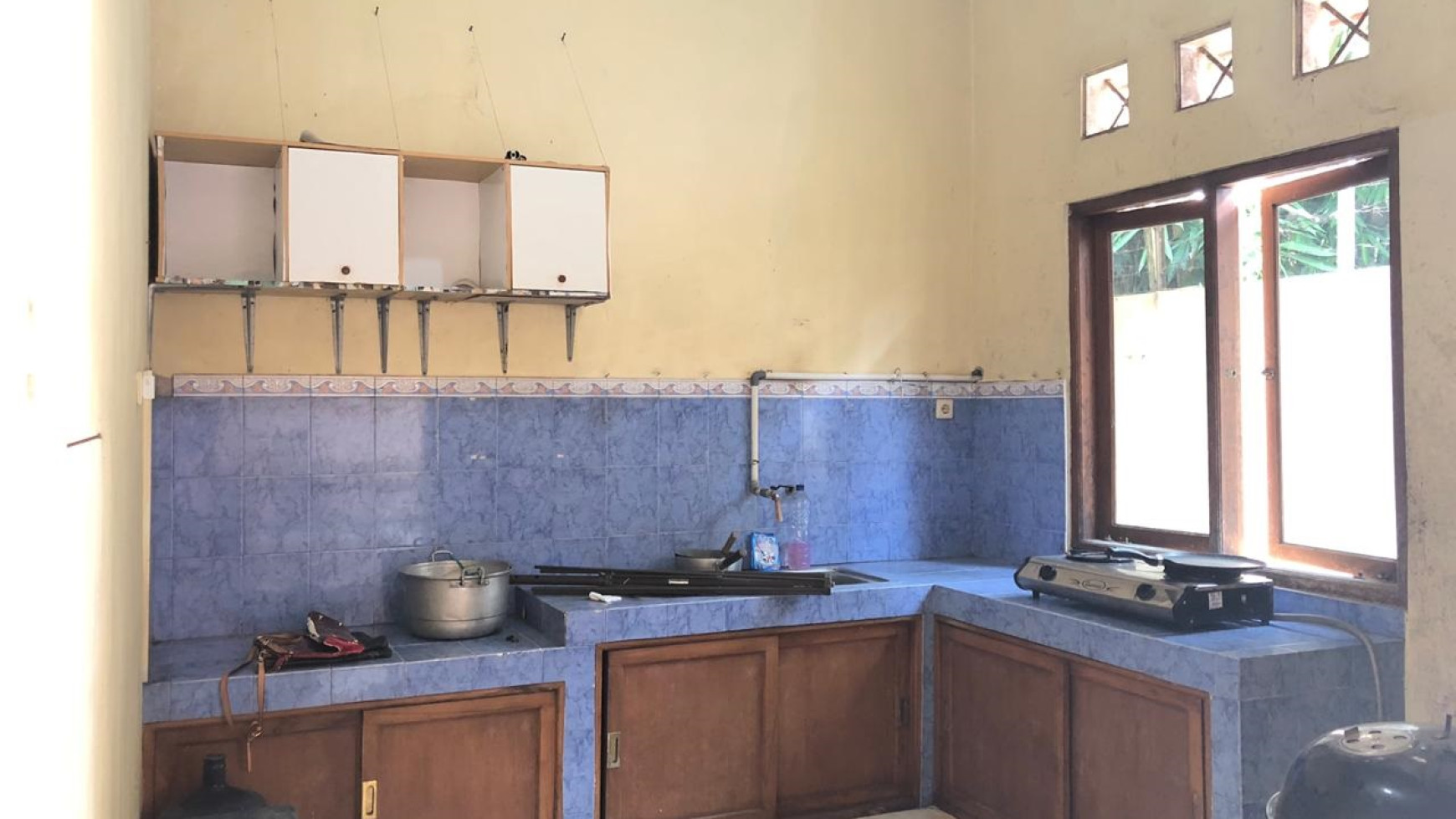RUMAH TINGGAL JL KALIURANG KM 13, DEKAT KAMPUS UII, AKPER PANTIRAPIH.