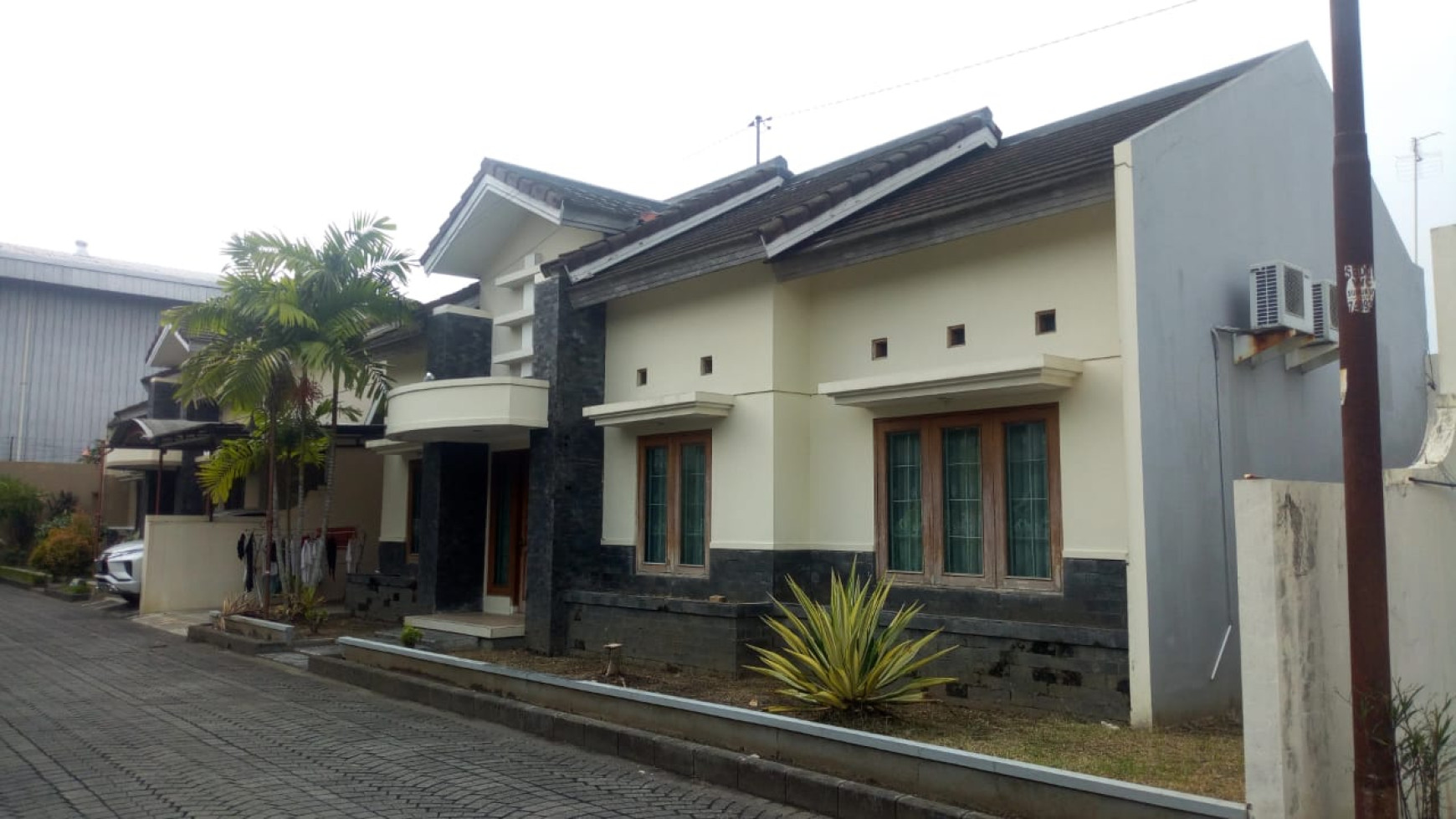 RUMAH MINIMALIS DIPERUM PESONA MUNGGUR, DEKAT JL GODEAN KM8