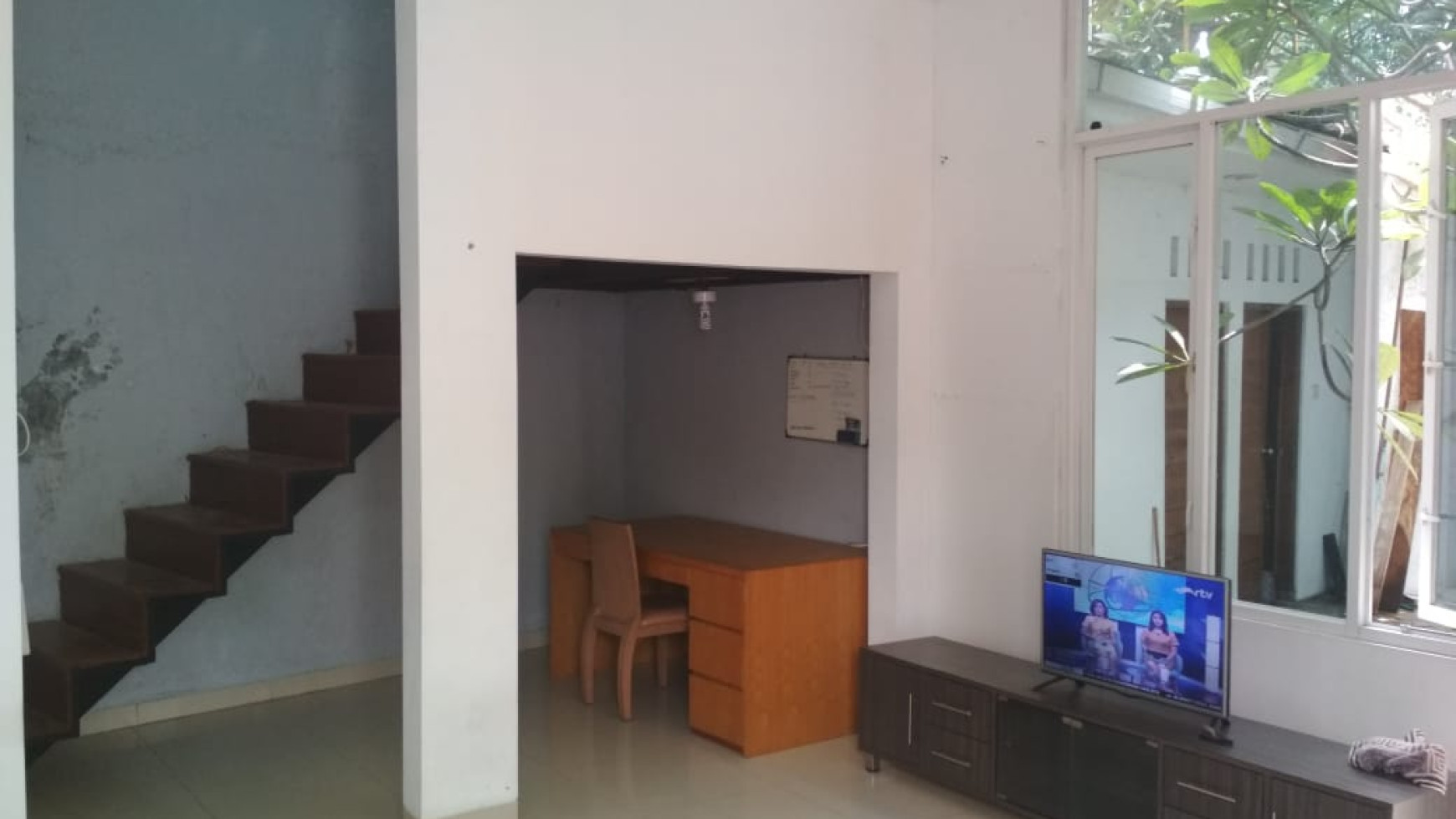 RUMAH DIBELAKANG LOTTE MART, DEKAT RS HERMINA, MAGUWOHARJO