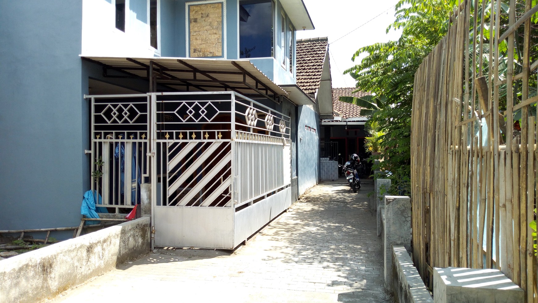 RUMAH TINGGAL DEKAT LAPANGAN TANAMAN, BANGUNHARJO,BANTUL