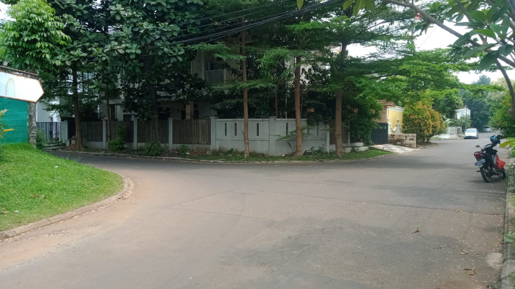 DIJUAL MURAH RUMAH DI GRIYALOKA BSD