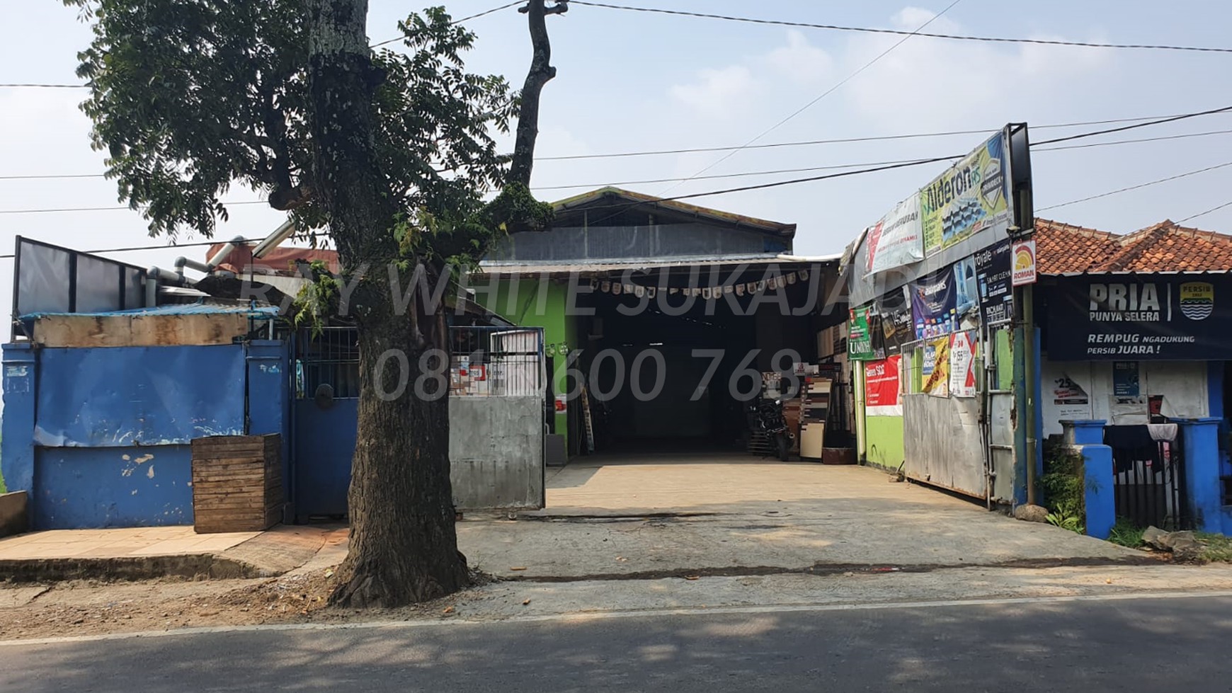 RUANG USAHA ( Toko +  Gudang)  di  jalan raya Soreang - Cipatik  