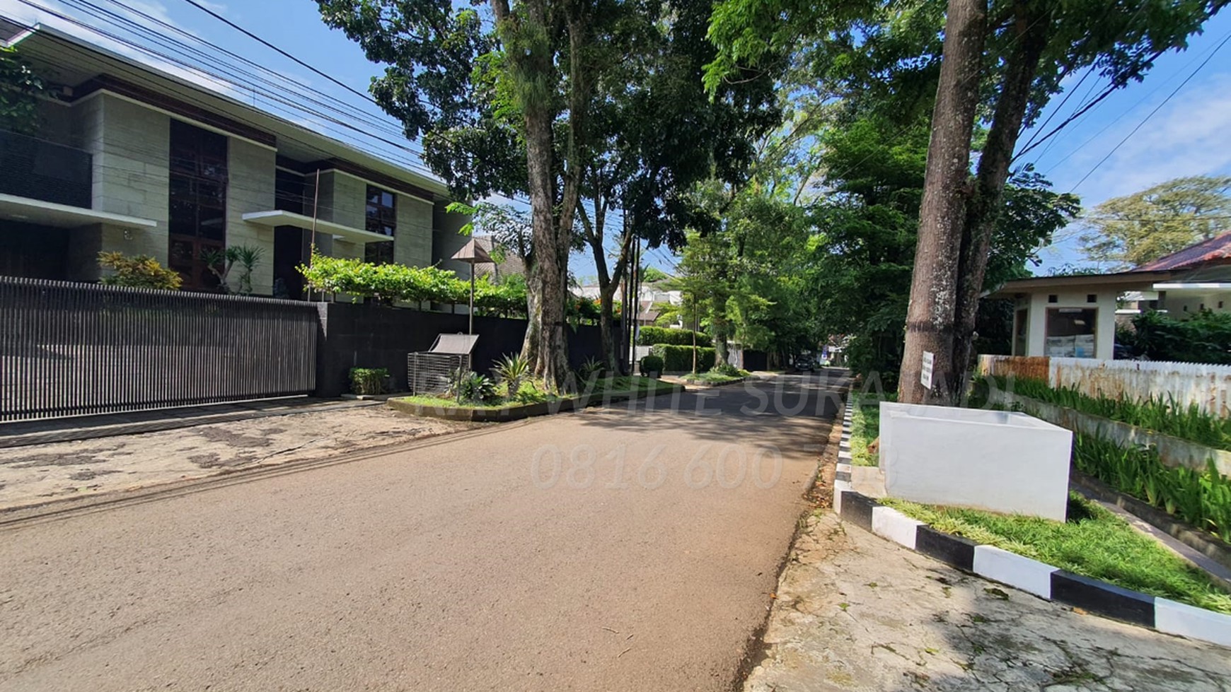 Disewakan Rumah & Kantor di Mainroad Tengku Angkasa