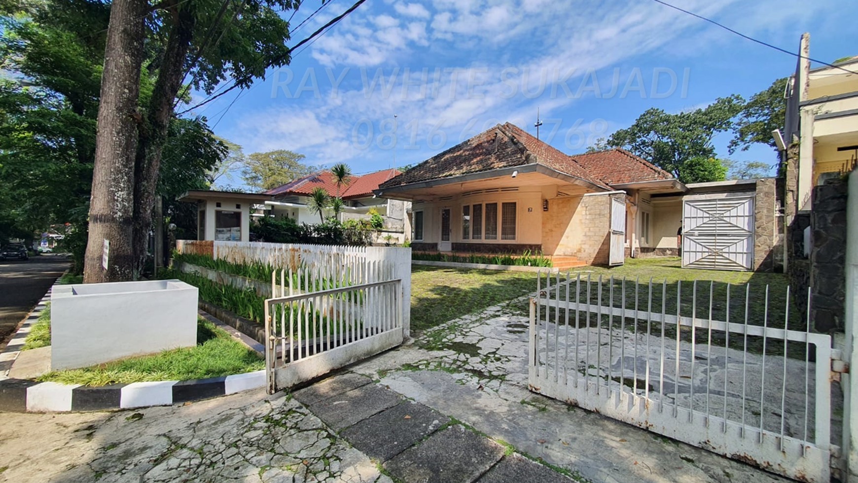 Disewakan Rumah & Kantor di Mainroad Tengku Angkasa