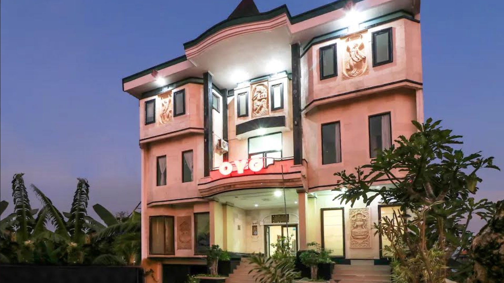 Hotel Freehold 61 Rooms in Great Location Denpasar 