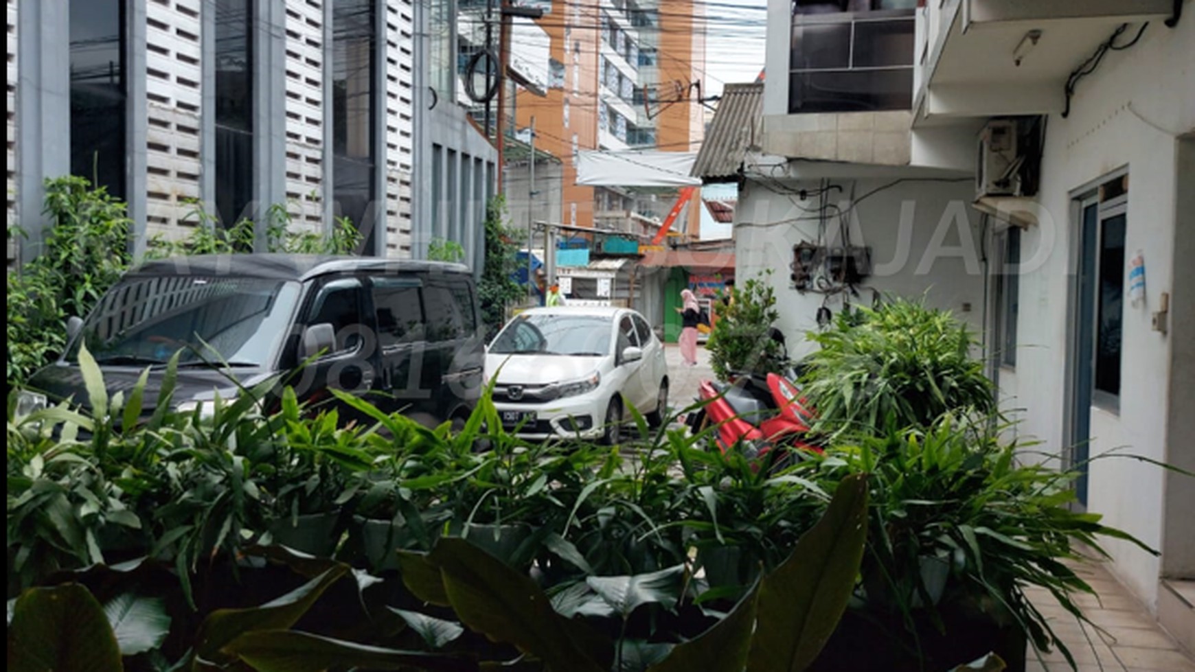 Kost dan Ruang Usaha Gerlong Girang