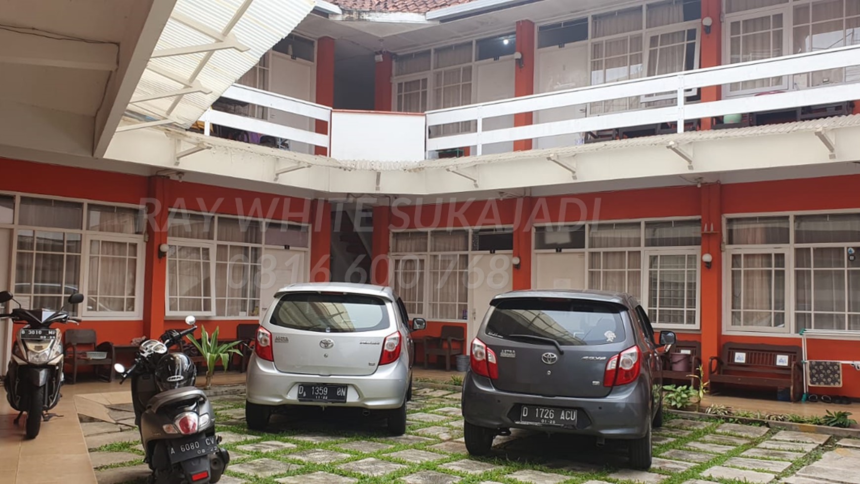 Rumah Hunian + Kost Aktif Berincome Stabil Di Sayap Dago