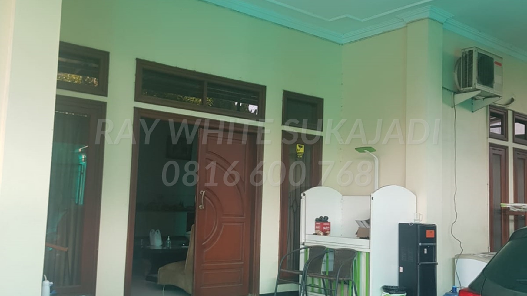 DIJUAL RUMAH TAMAN HOLIS