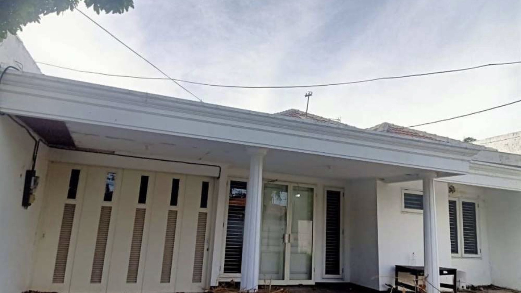 Rumah Jalan Manyar Rejo 6BR