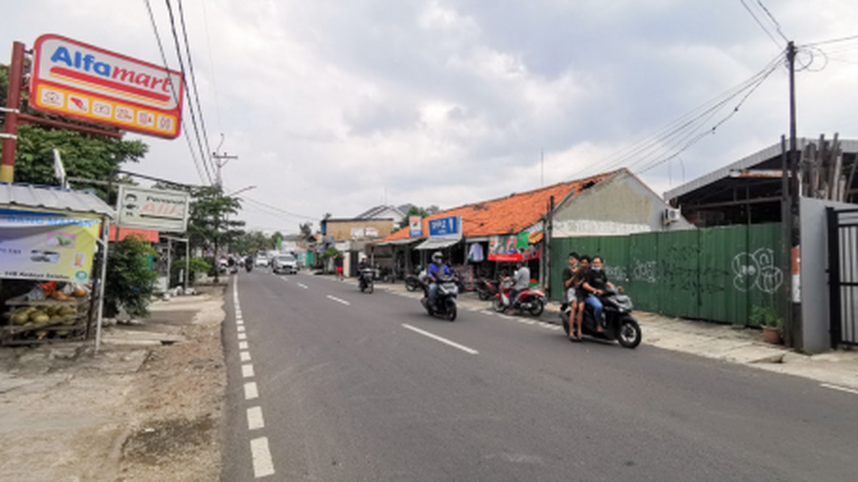 Gudang Hitung Tanah Di Jl Raya Kedoya Duri, Jakarta Barat
