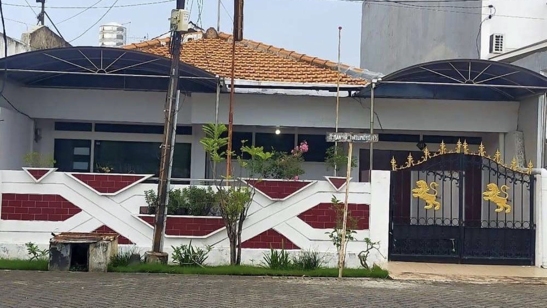 Rumah Manyar Tirtomoyo 4BR  