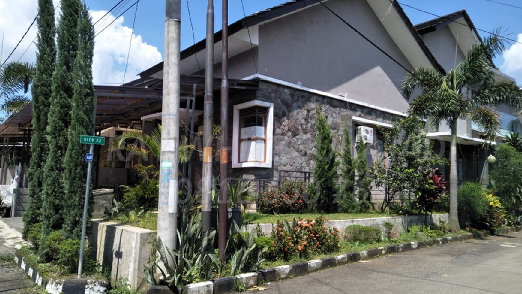 For Sale  Rumah Pesona Pasteur (Hook)