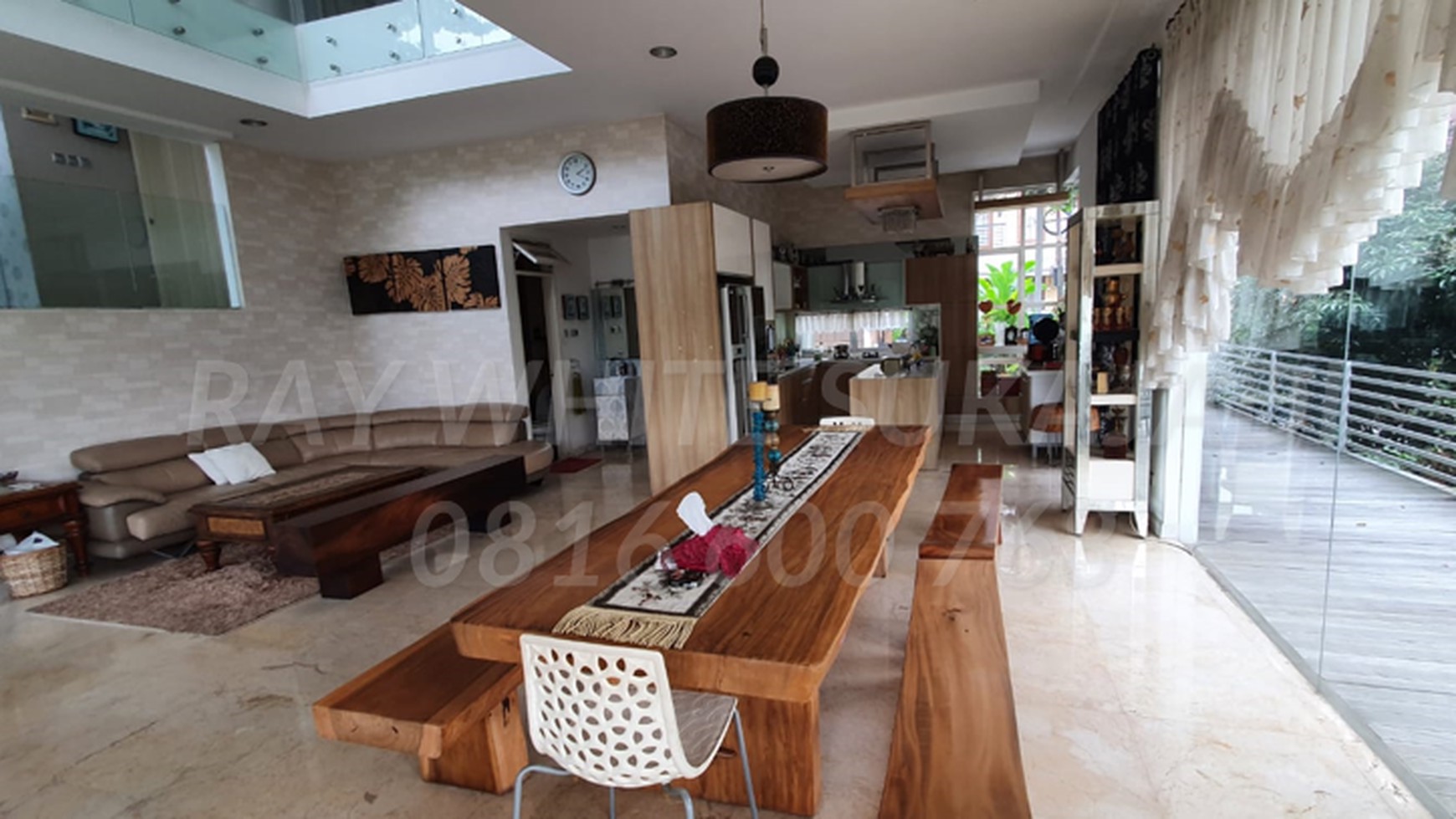 FOR SALE  Rumah Lux Full Furnish Siap Huni di Lingkungan Nyaman Dago Atas Cigadung