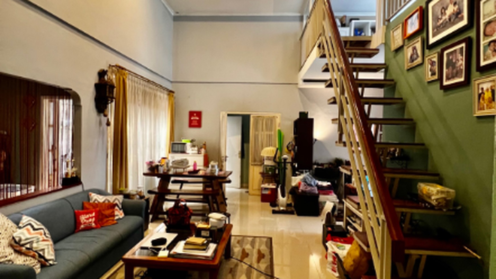 Rumah di Bintaro dengan gaya modern, cluster Asri di Kasuari Sektor 9 Bintaro