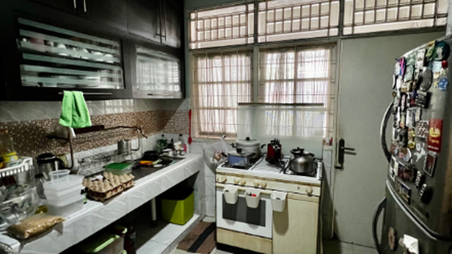 Rumah di Bintaro dengan gaya modern, cluster Asri di Kasuari Sektor 9 Bintaro