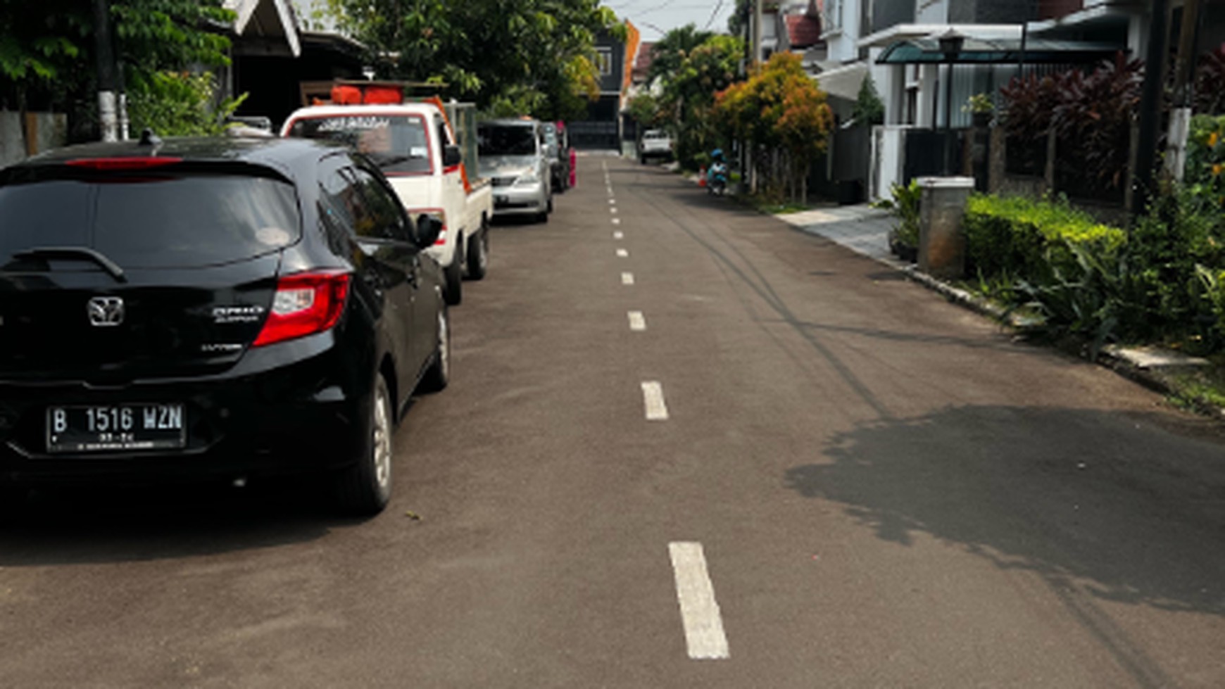 Rumah di Bintaro dengan gaya modern, cluster Asri di Kasuari Sektor 9 Bintaro