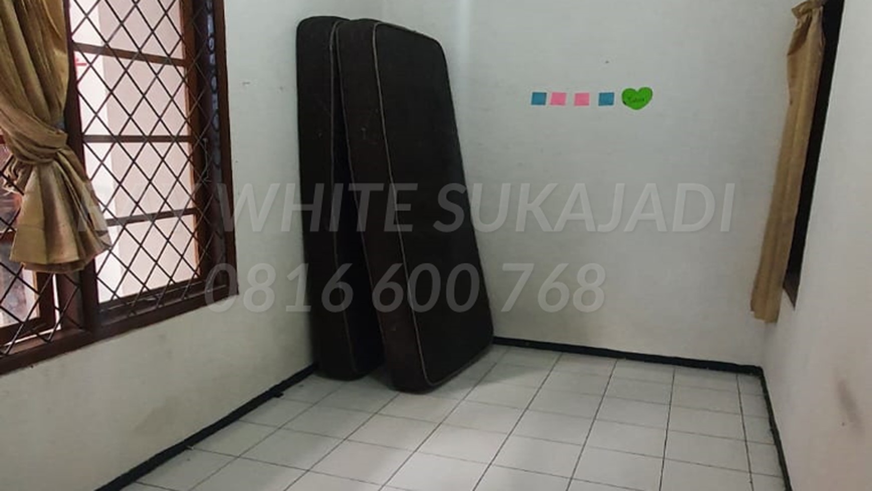 FOR SALE  Rumah tinggal + kamar kost aktif di (Dalam Gang) sayap jl.wastu kencana.