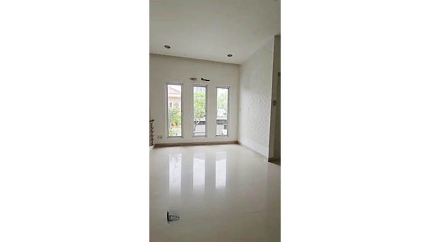 Rumah Mitra Gading Villa, Kelapa Gading Luas 8x18m2