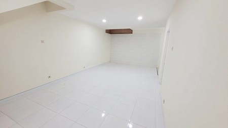 Rumah Bagus Di Puri Town House Bintaro Jaya Sektor 9