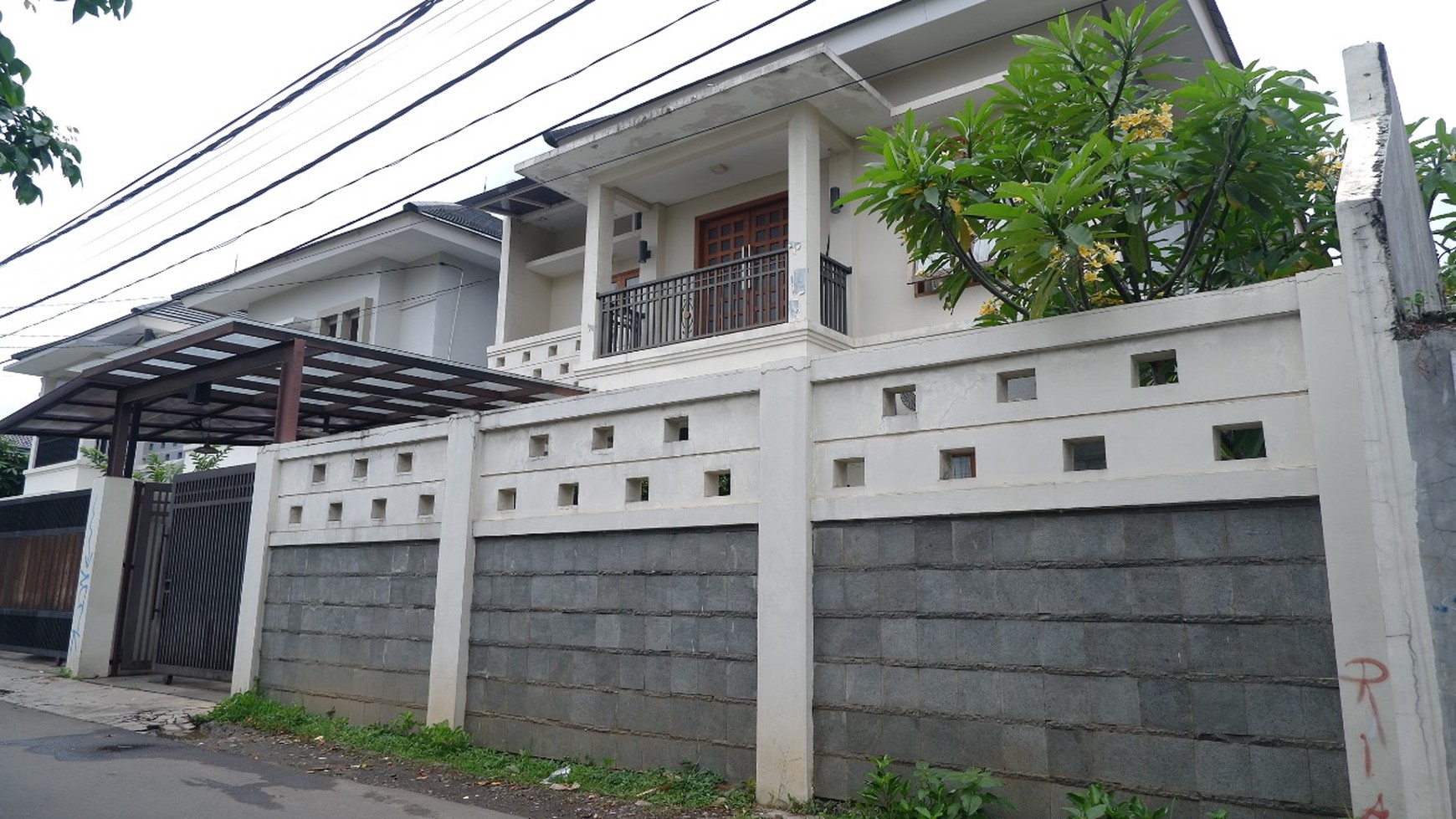 Dijual Rumah di Tangerang Selatan 