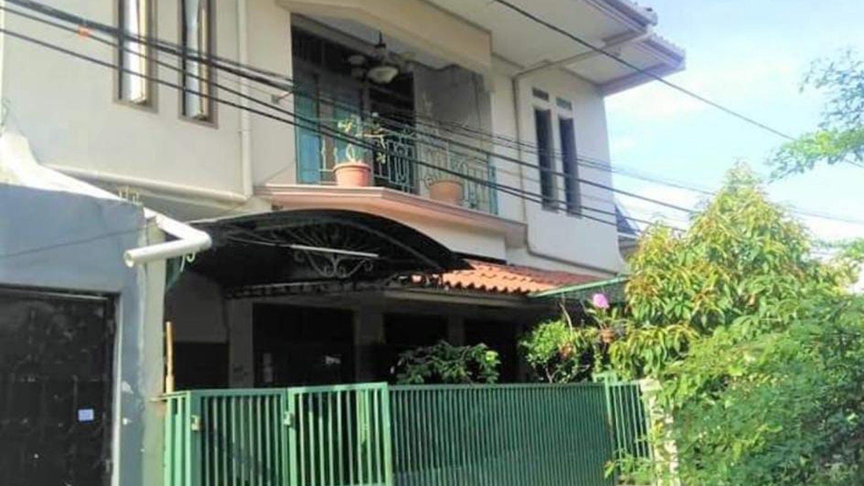 Rumah Bagus Di Komp Larangan Indah, Jl Anggrek, Ciledug, Tangerang