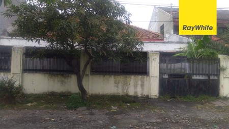 Rumah di Dukuh Kupang Timur, Surabaya