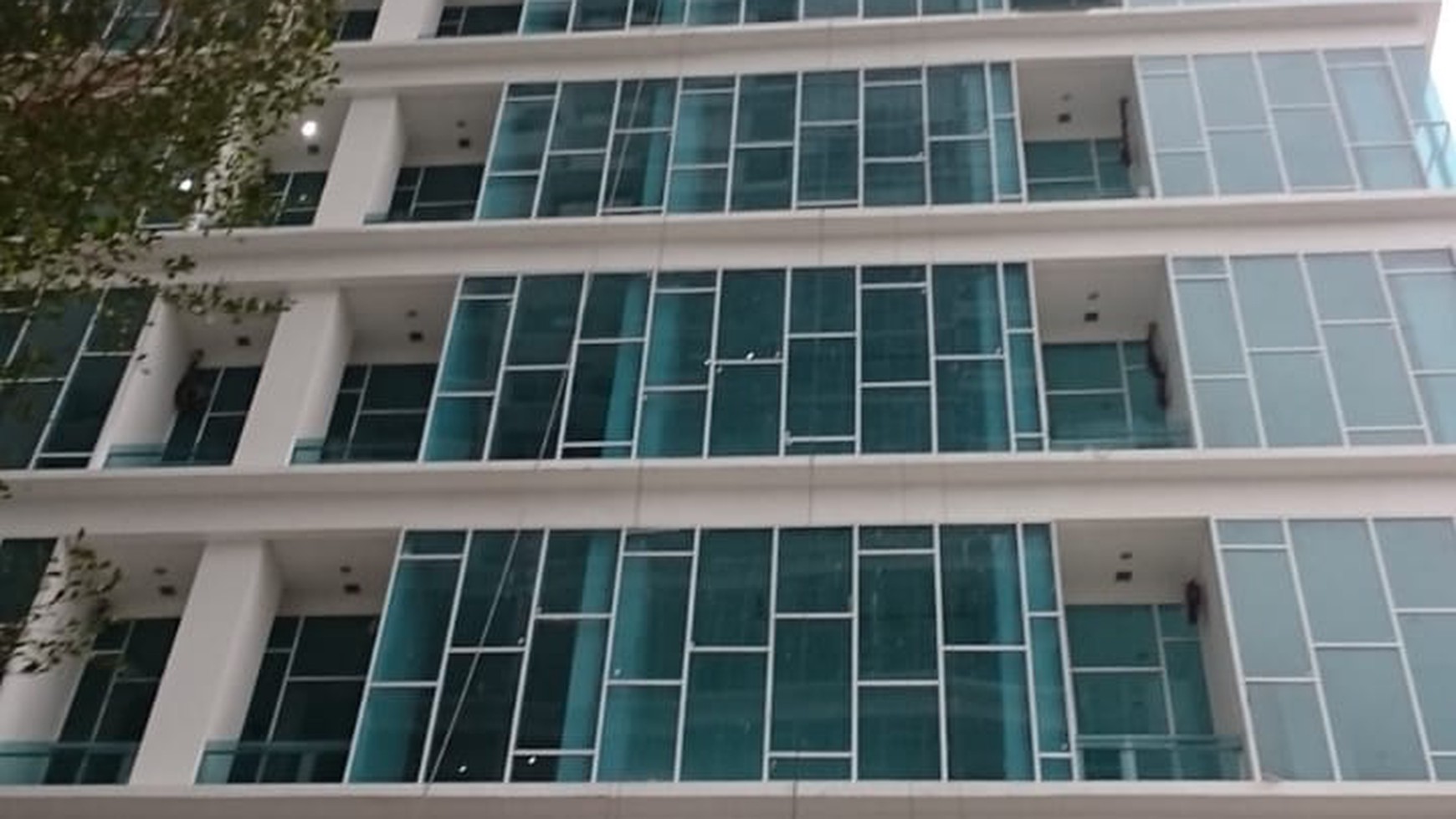 Hot Sale. Apartment 2 Lantai Mewah Brooklyn Soho, Alam Sutera.
