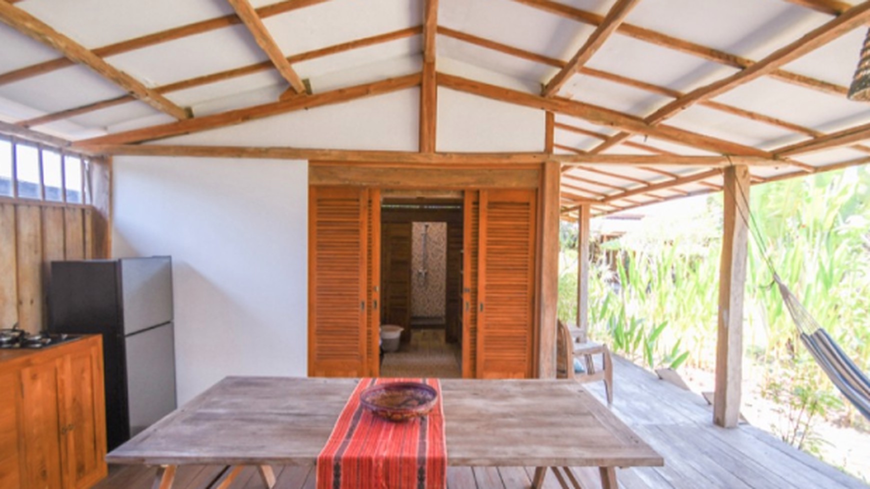 STUNNING SPACIOUS VILLA MINUTES AWAY FROM THE BEACH BEYOND CANGGU