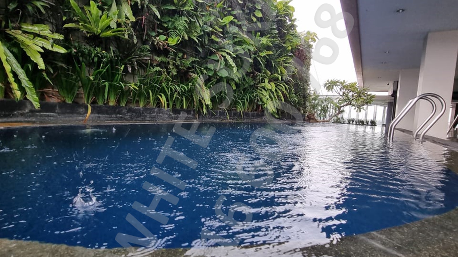 Dijual Hotel Bintang 3 di Jl. Otista