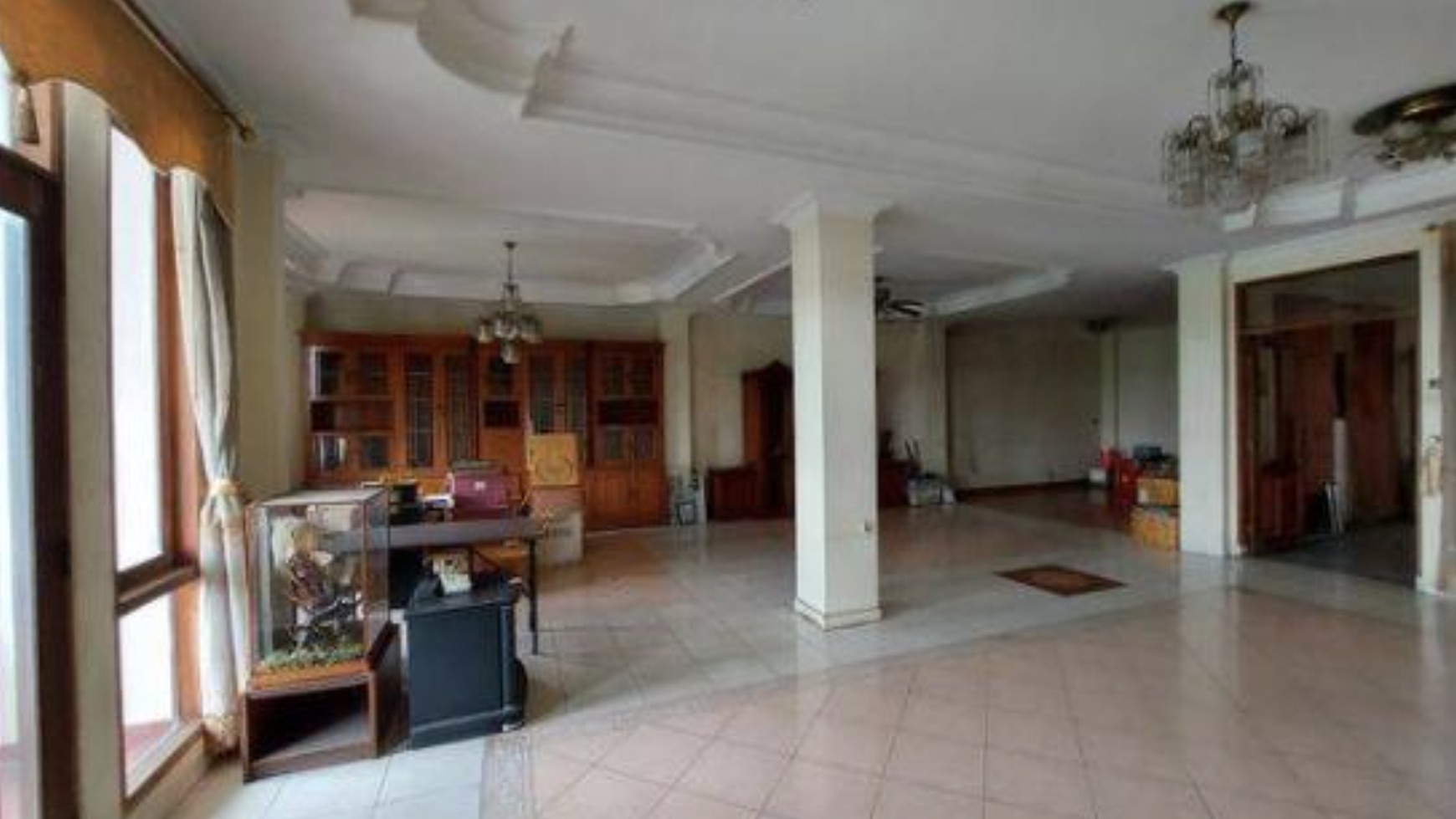 Dijual Cepat Gedung di Jalan Panti Asuhan, Otista, Jatinegara, Jakarta Timur