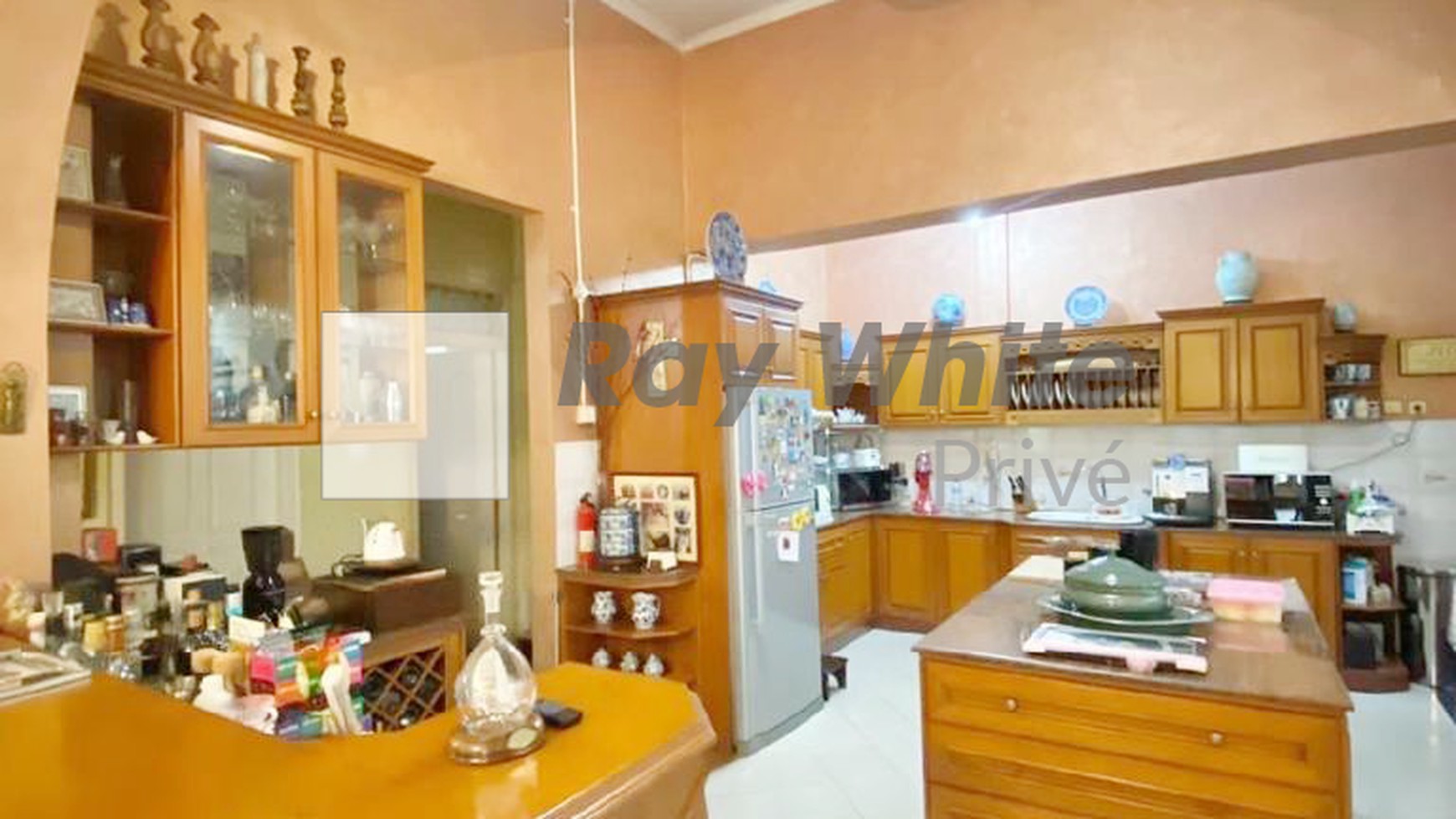 Dijual Rumah Jl. Wijaya IX