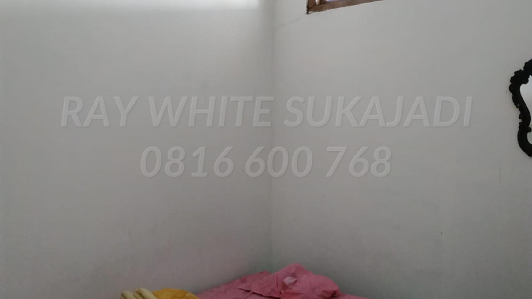 DIJUAL!! RUMAH ADEM HOEK UJUNG BERUNG