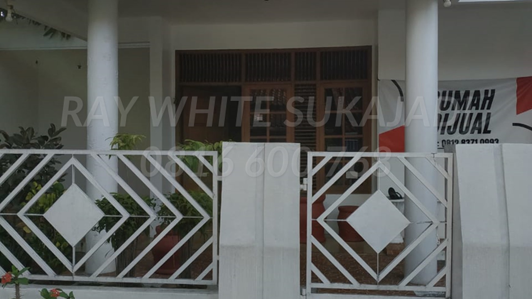 DIJUAL!! RUMAH ADEM HOEK UJUNG BERUNG