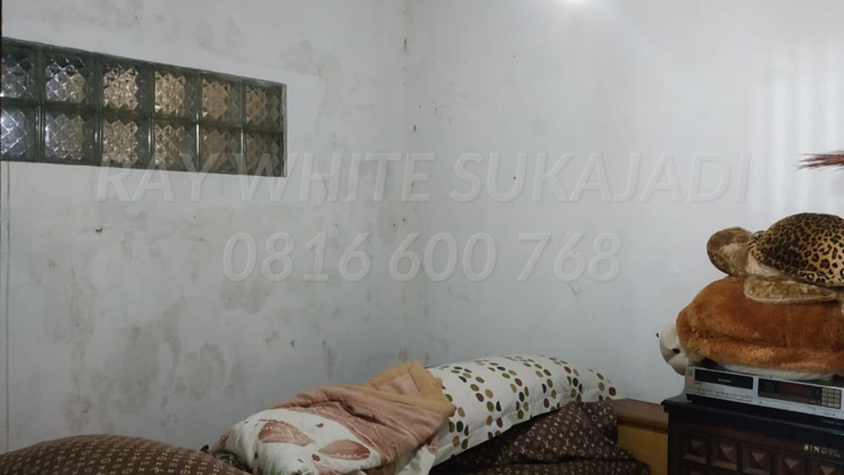 DIJUAL!! RUMAH ADEM HOEK UJUNG BERUNG